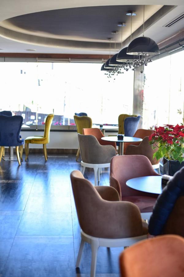 New W Hotel Tirana Extérieur photo